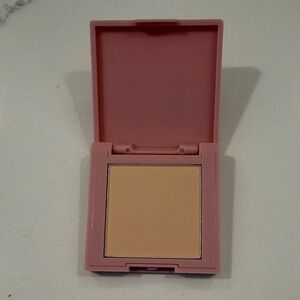Luna Magic soft perfection foundation powder